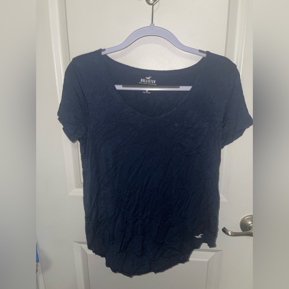 Hollister t-shirt